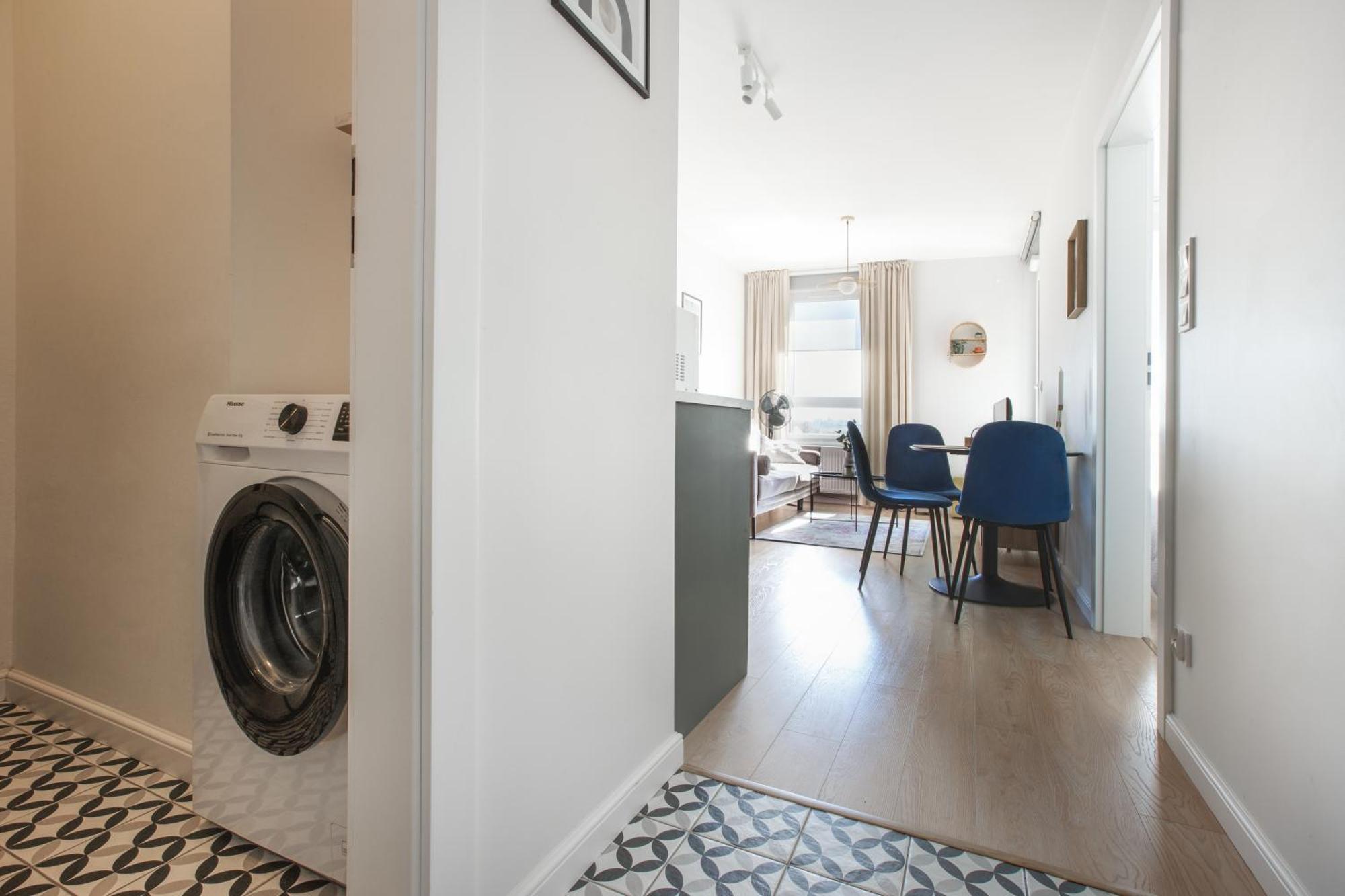 Komfortowy Apartament Z Balkonem I Parkingiem Вроцлав Экстерьер фото