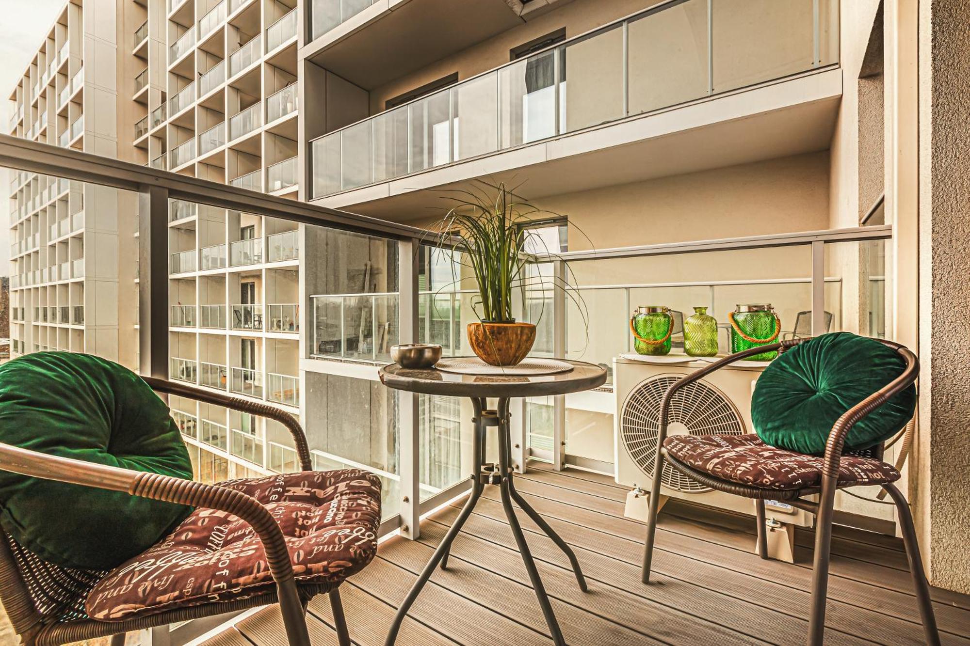 Komfortowy Apartament Z Balkonem I Parkingiem Вроцлав Экстерьер фото