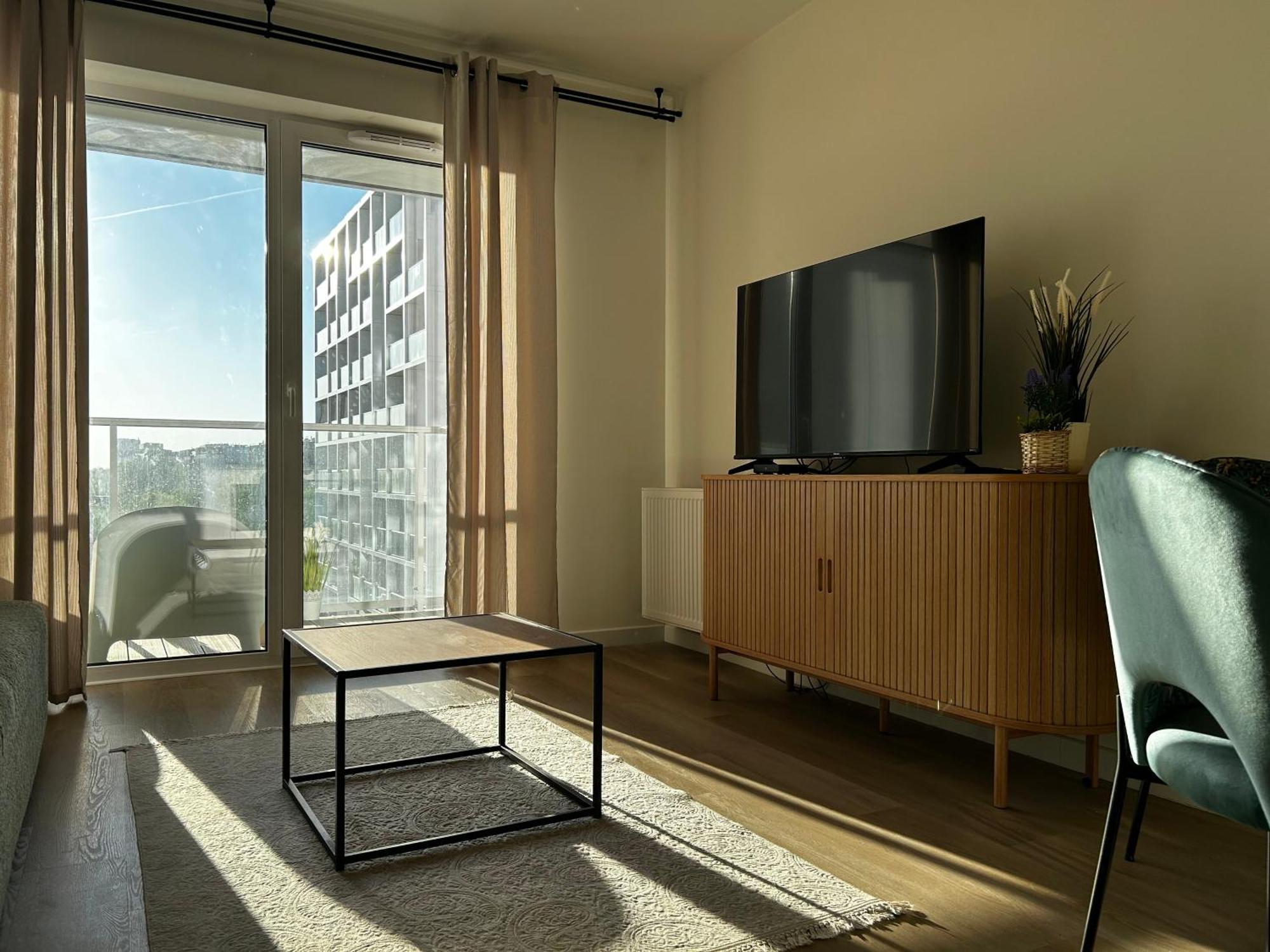 Komfortowy Apartament Z Balkonem I Parkingiem Вроцлав Экстерьер фото